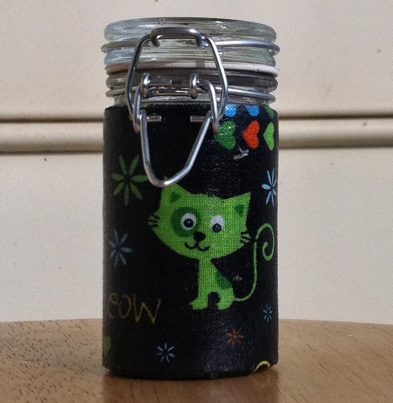 Small Glass Stash Jar : Latch-Top Jar - Meow Cats over Navy