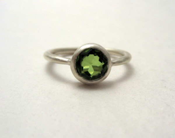 Peridot and Sterling Silver Ring, Modern and Minimalist, August Birthstone, Size 7 1/2, Perfect Gift
