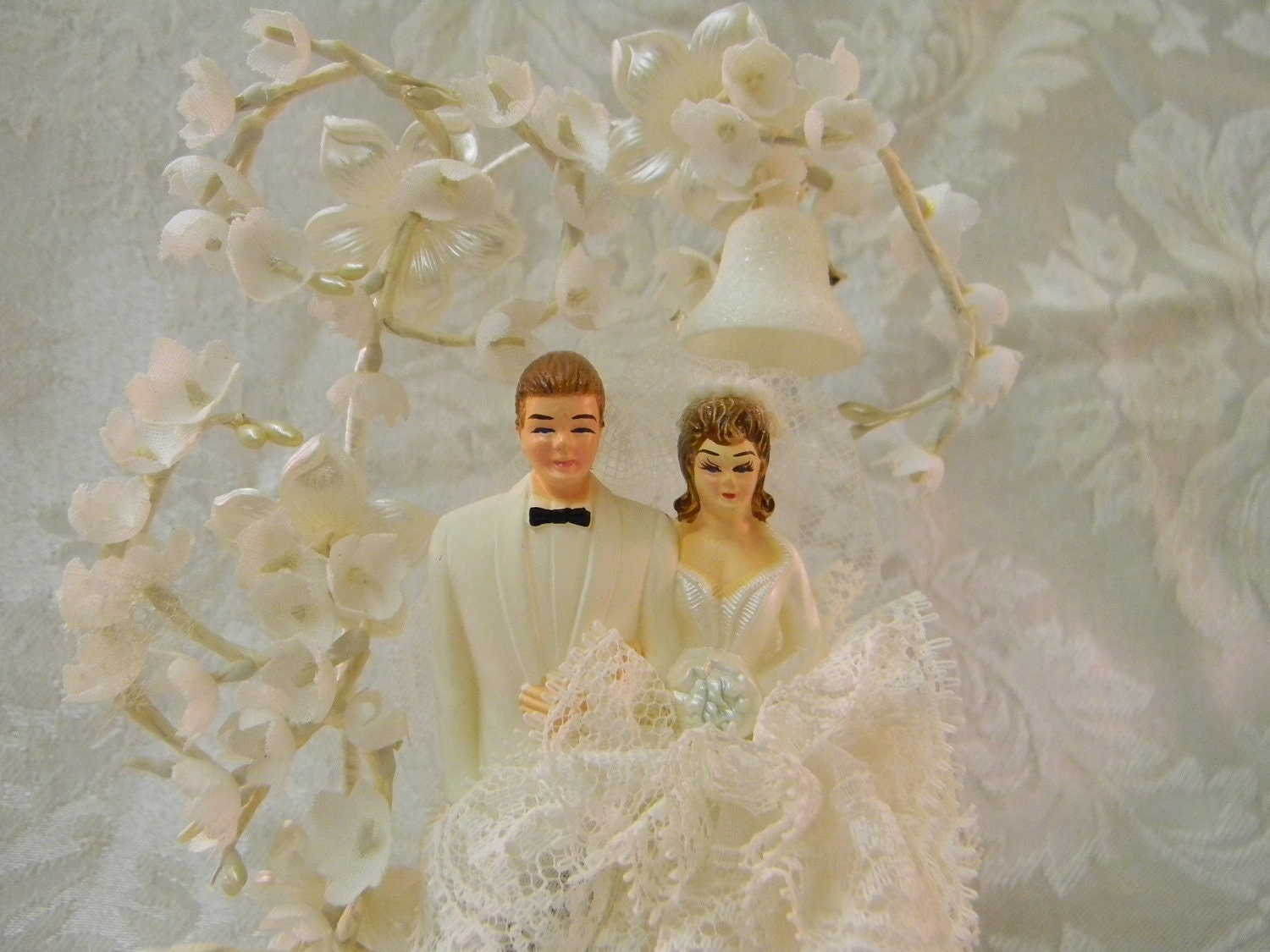 Vintage Bride & Groom Wedding Cake Topper