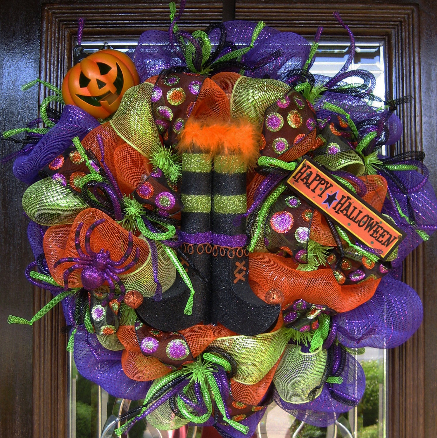 Deco Mesh WITCH'S BOOTS HALLOWEEN Wreath