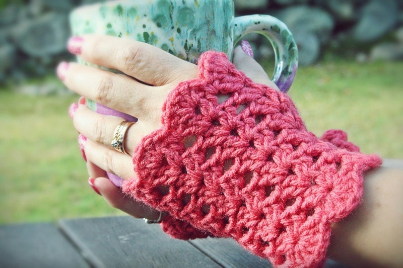 Coral Beautiful Short Fingerless Gloves Mitts Rouge Lacy Frilly Pretty Feminine Summer (Made to Order)