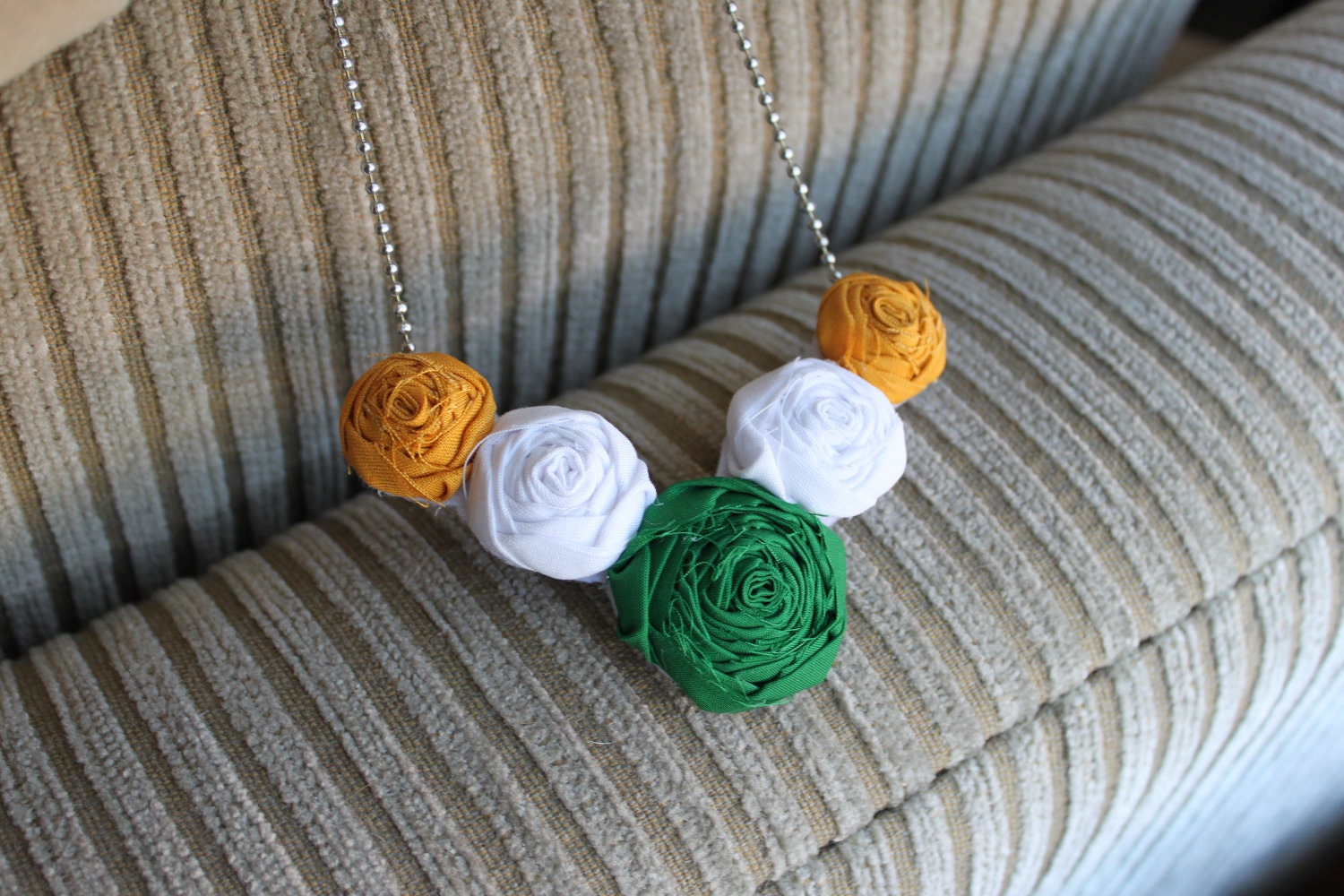Baylor University green, yellow gold, and white rolled fabric 5 flower necklace on silver ball chain college Bears Green Bay Packers