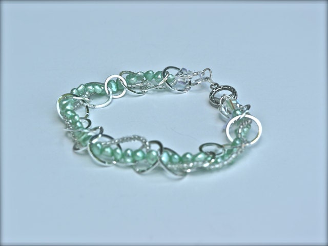 Blue freshwater pearls bracelet, pearl bracelet, blue chained bracelet