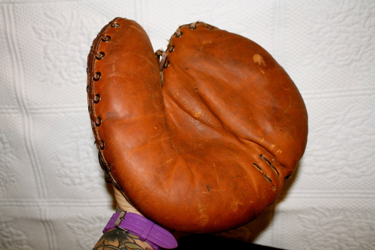 Old yogi berra model baseball Catchers mitt by dianasore on Etsy