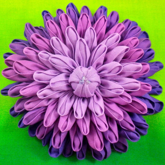 Fabric Flower Pattern Tutorial- Dinner Plate Dahlia Brooch by La Todera