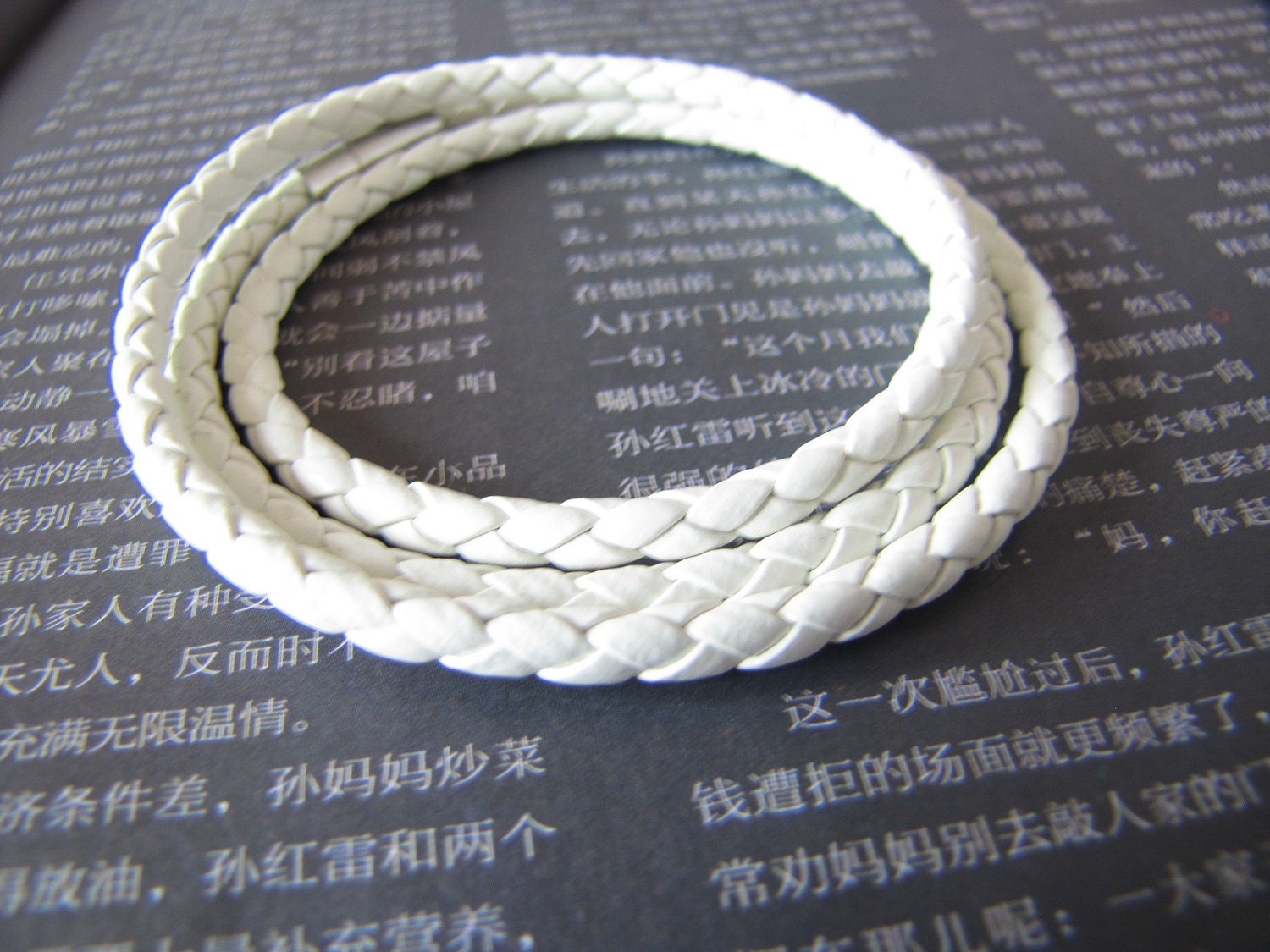 3 Circles White Leather Bracelet Adjustable Cuff 430S