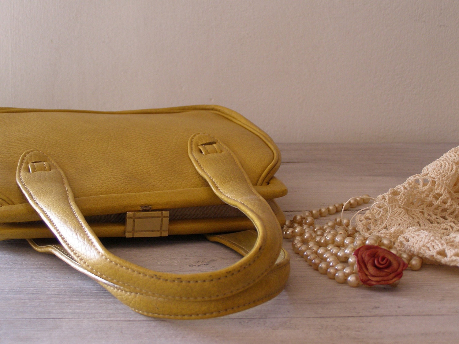 Vintage mustard Bag, Woman 60s Leather Purse