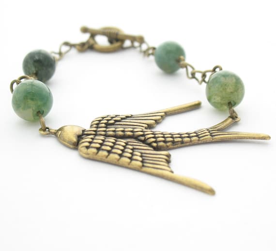 Bird Fashion Bracelet, Brass Chain & Moss Agate, Nature Inspired Jewelry