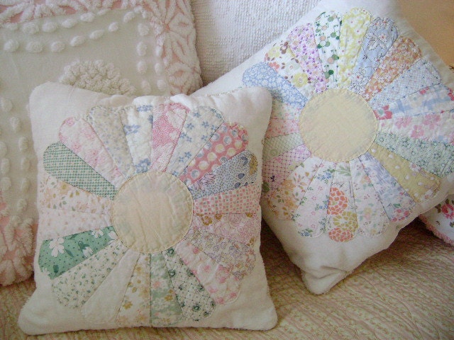 Vintage 1930s Dresden Quilt Accent Pillow - 12" Square