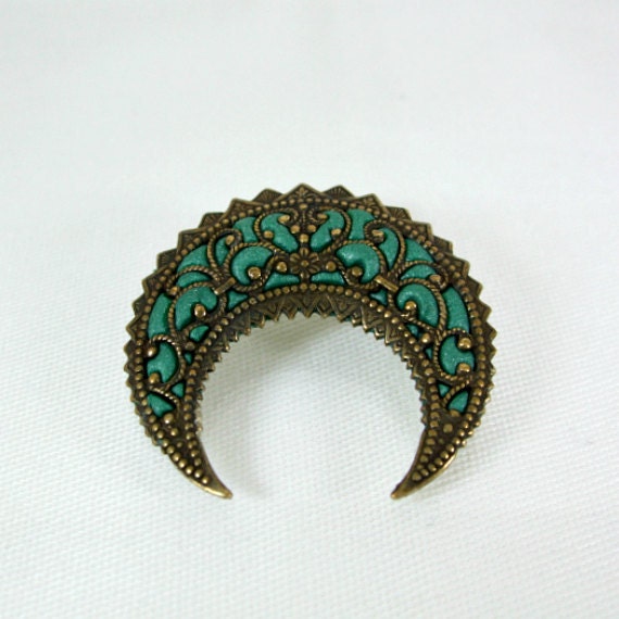 Vintage brooch retro pin green gold arabesq old style jewelry