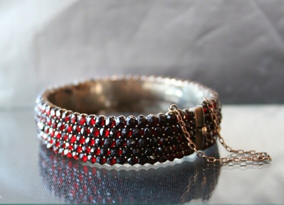 Antique Garnet Bracelet Austro Hungarian. Bohemian Czech Garnets Rose Cut