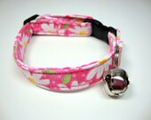 Spring Daisies in Pink and White Cat Collars Mini