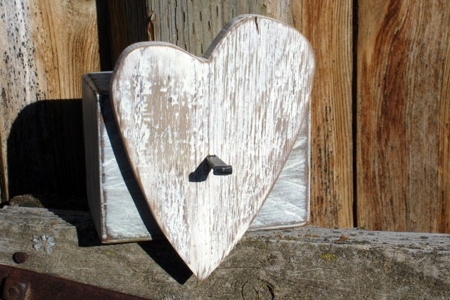 Rustic Reclaimed Wood Chunky White Heart Hanger
