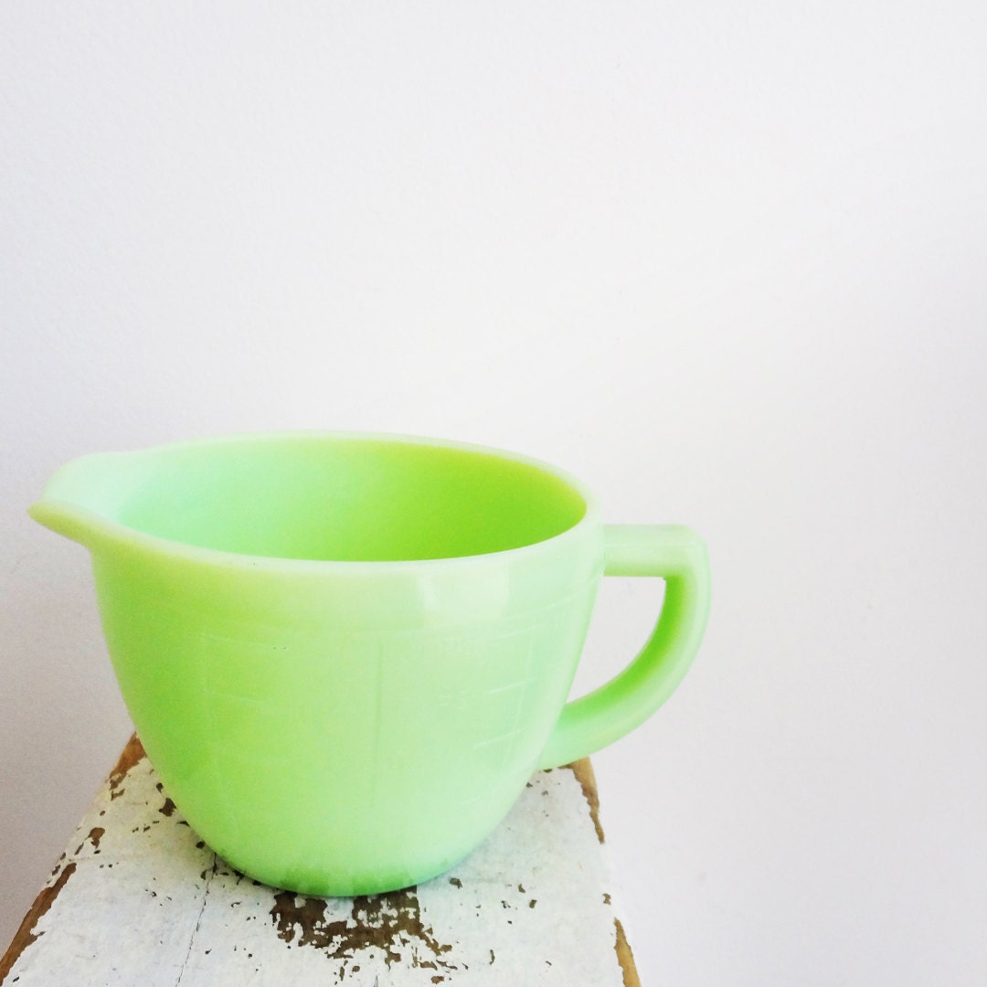 RESERVED Vintage Jadeite Measuring Cup, Jeannette Sunflower Bottom, 2 Cup Measure Pitcher