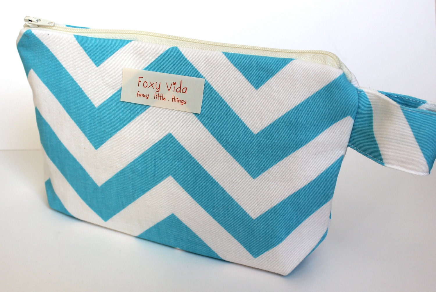 Small Wet Bag makeup Bag Waterproof lining in Turquoise Chevron
