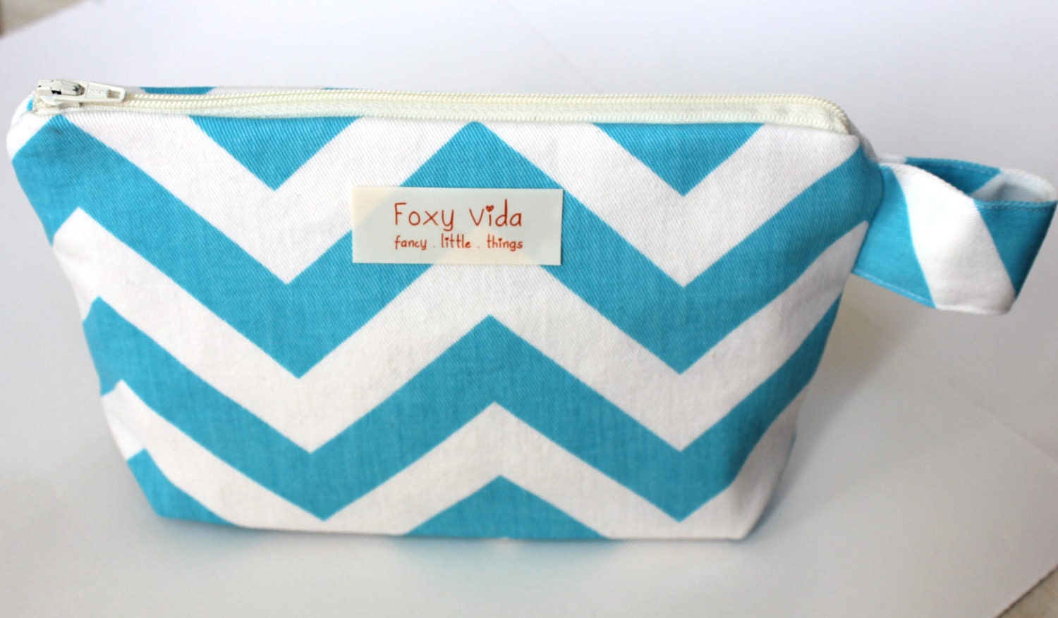 Small Wet Bag makeup Bag Waterproof lining in Turquoise Chevron