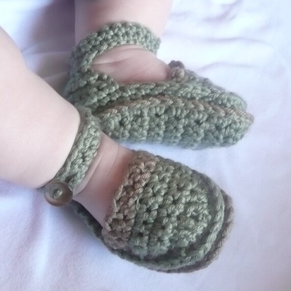 Items similar to Crochet PATTERN BABY Booties - Mini ...