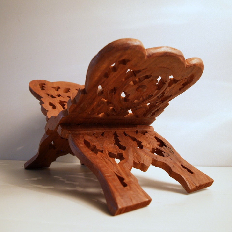 MOROCCAN BIBLE STAND Vintage Book Stand Hand Carved Wood Antique Pattern wonderful Library Piece