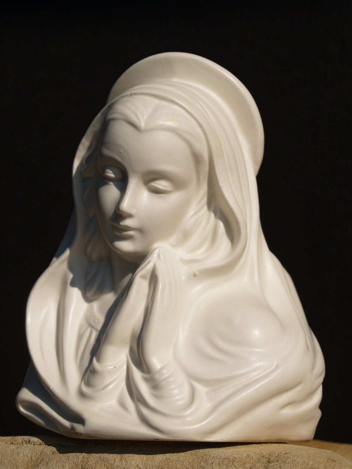 Holy Mary Statue