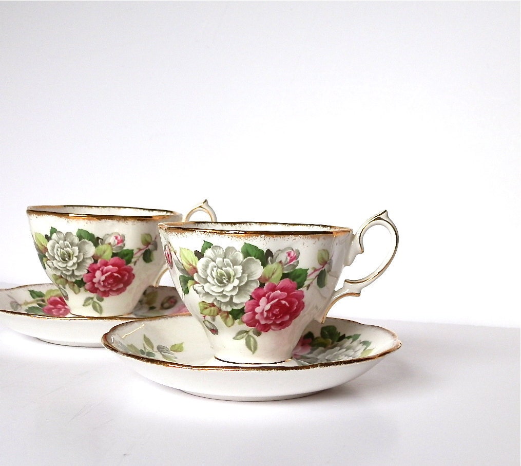 Vintage Royal Albert Bone China Teacups Floral Pattern Green Pink