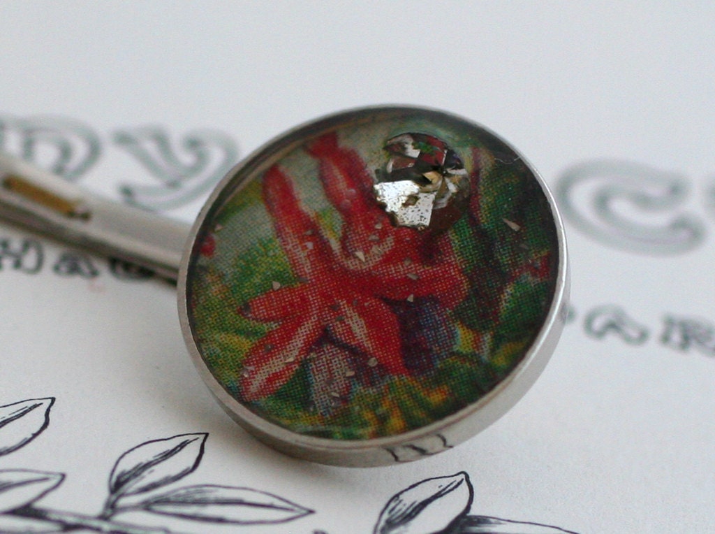 Handmade Bobby Pin with Victorian Floral Motive