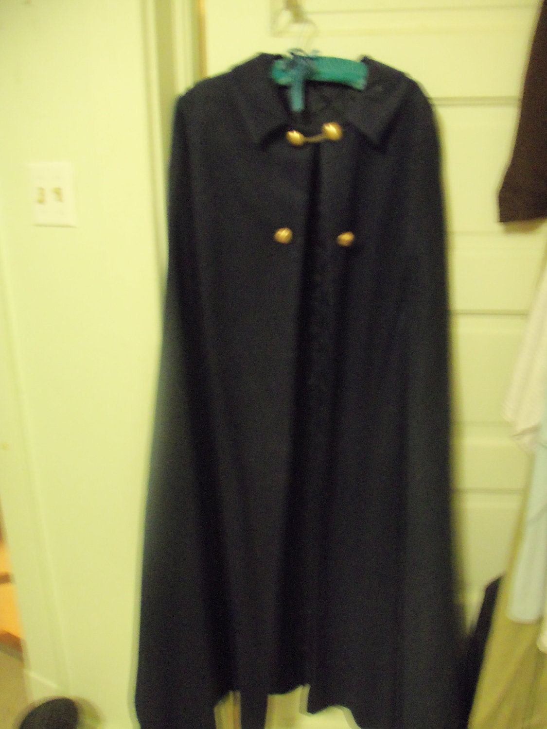 RARE Navy Blue Wool Vintage Nursing Cape with Brass buttons Korean War Issue in Excellent Condition Now Only 100 USD