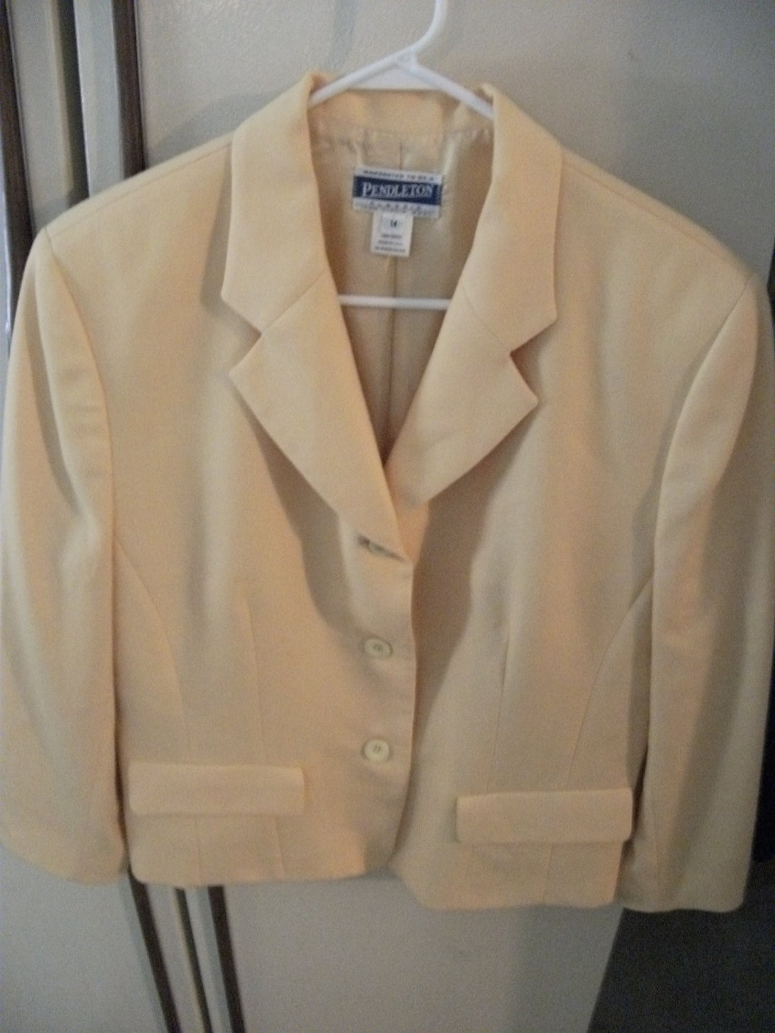 Vintage Pendleton Yellow Wool Women's Blazer Single Breasted with Taffeta Lining and Front Pockets Size 14 Only 9 USD