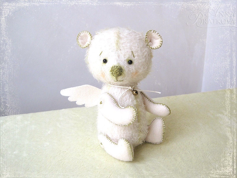Artist Teddy Angel white frend for you