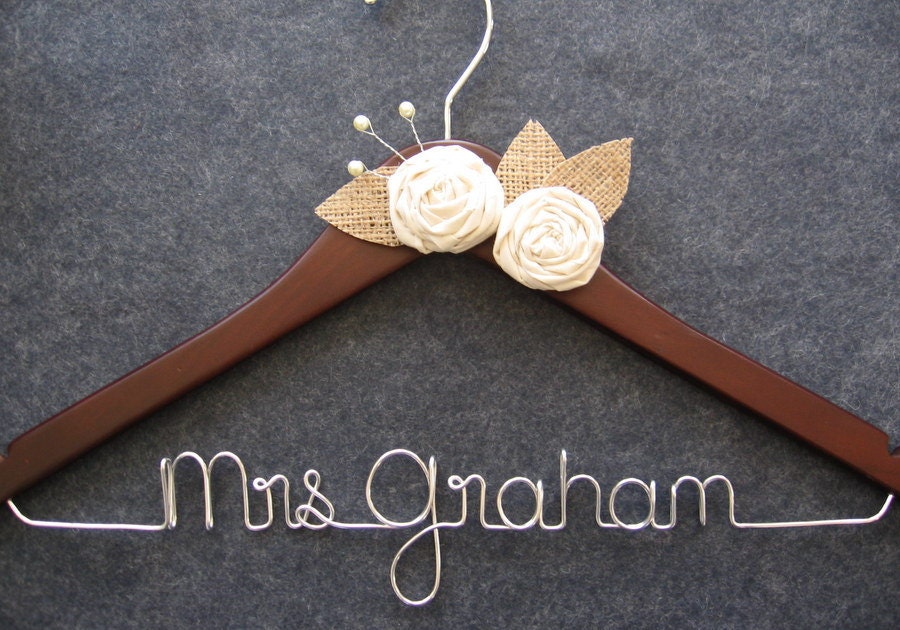 RUSTIC Wedding Dress Hanger - Personalized Bridal Hanger - Burlap Hanger - Bridesmaid Gift - Custom Bride Gift - Mrs Name Hanger - Flowers