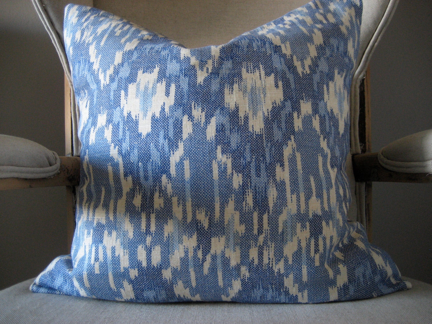 Blue & White Linen Ikat - 18 inch Pillow Cover