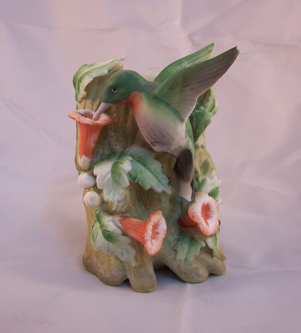 SALE Lefton Hummingbird Vase Detailed Vintage Dimensional