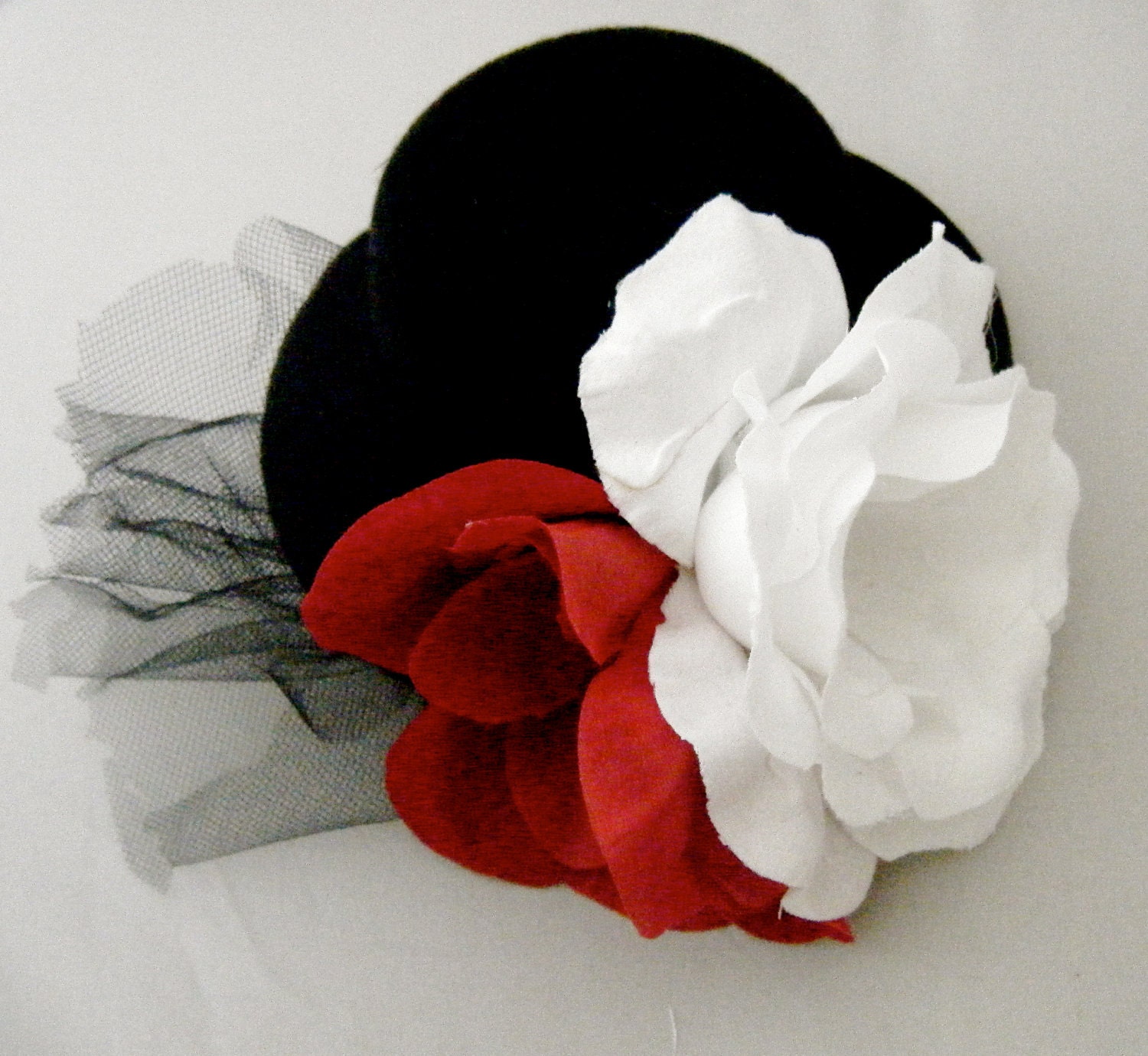 Adorable Toy hat with red and white flowers