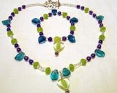Pendant Necklace Green and Purple Grape-Vine Glow in the dark. Set007