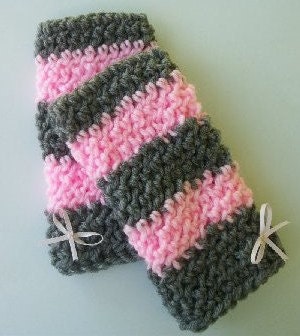 Hand Crocheted- Pink and Grey Leg warmers Featuring Pink Bow -Available In 0-6mo/6-12mo/12-18mo/2-4t