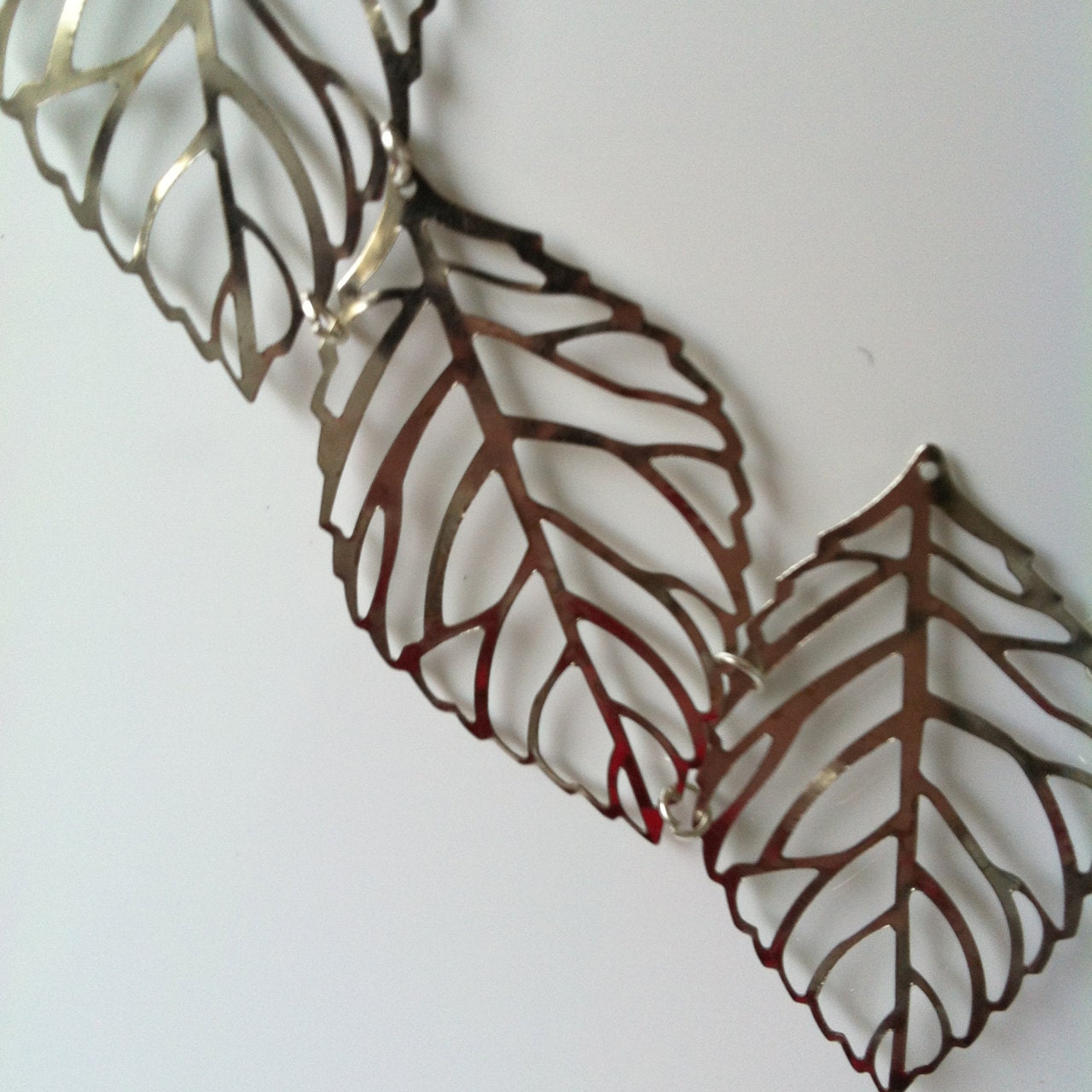 Metal Filligree Leaf Necklace