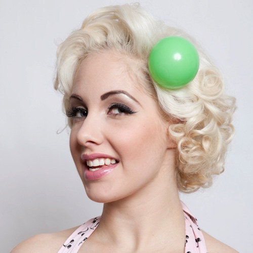 Now, Voyager Balloon Ball Hair Clip-Green