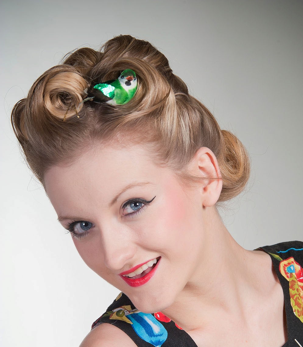 Now, Voyager Lil Sequin Wing Bird Hair Clip-Green