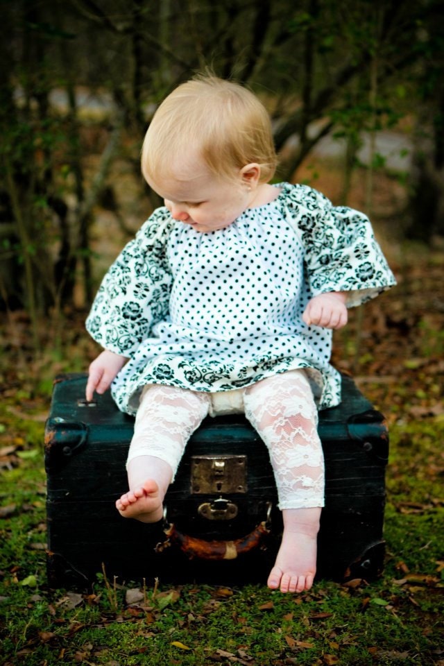 Adorable Stretch Lace Leggings Several Colors