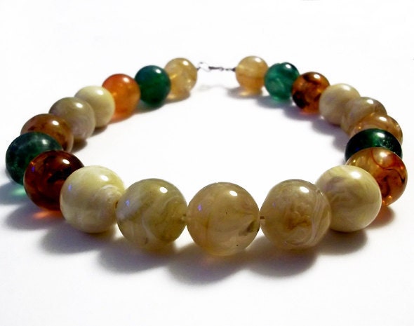 Vintage Lucite Chunky Choker Necklace Cream Green & Amber