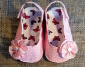 Olivia Baby Shoes - PDF Pattern - Newborn to 18 months.