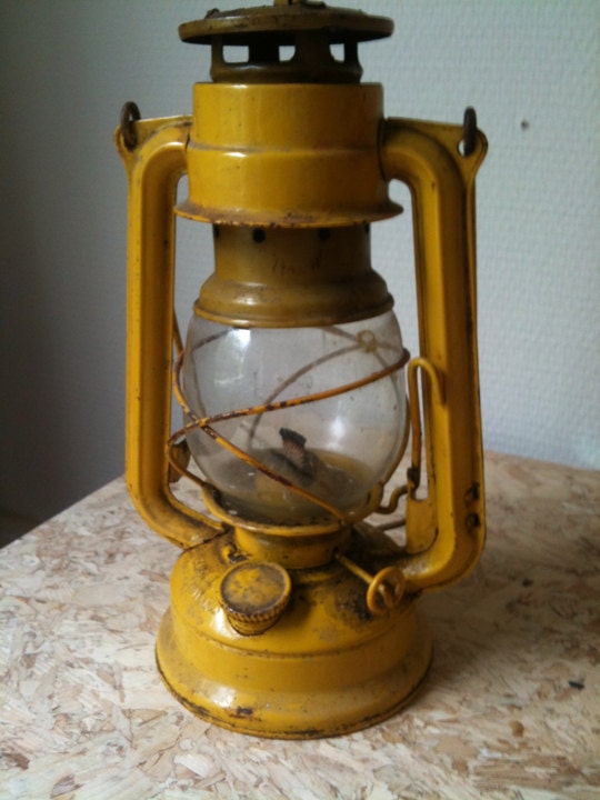 Vintage railroad lantern (yellow) - Jordenski