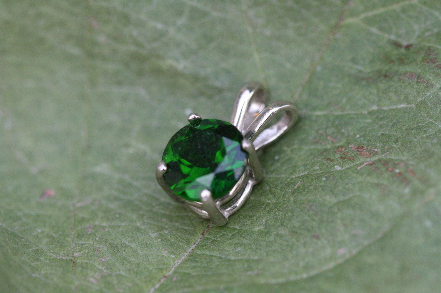 14K White Gold & Green Chrome Diopside Pendant only