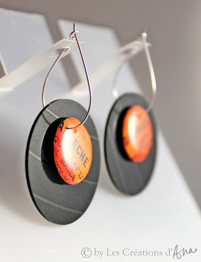 vinyl record earrings. 3 in 1. orange and red earrings. modern jewelry. recycled jewelry. disc earrings. contemporary jewelry. funky.