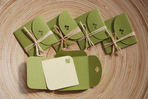 Mini green envelopes - set of 8