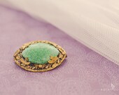 Vintage Brooch, Scarf Pin, Green Stone with Gold Tone Floral Filigree
