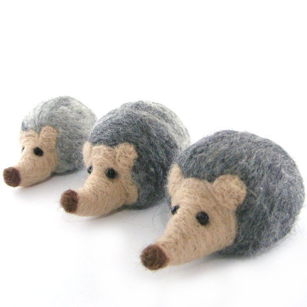 Hedgehog Family Needle Felted Hedgehog Merino Wool Hedgehogs Family Felt Soft Sculpture Animal Ornaments