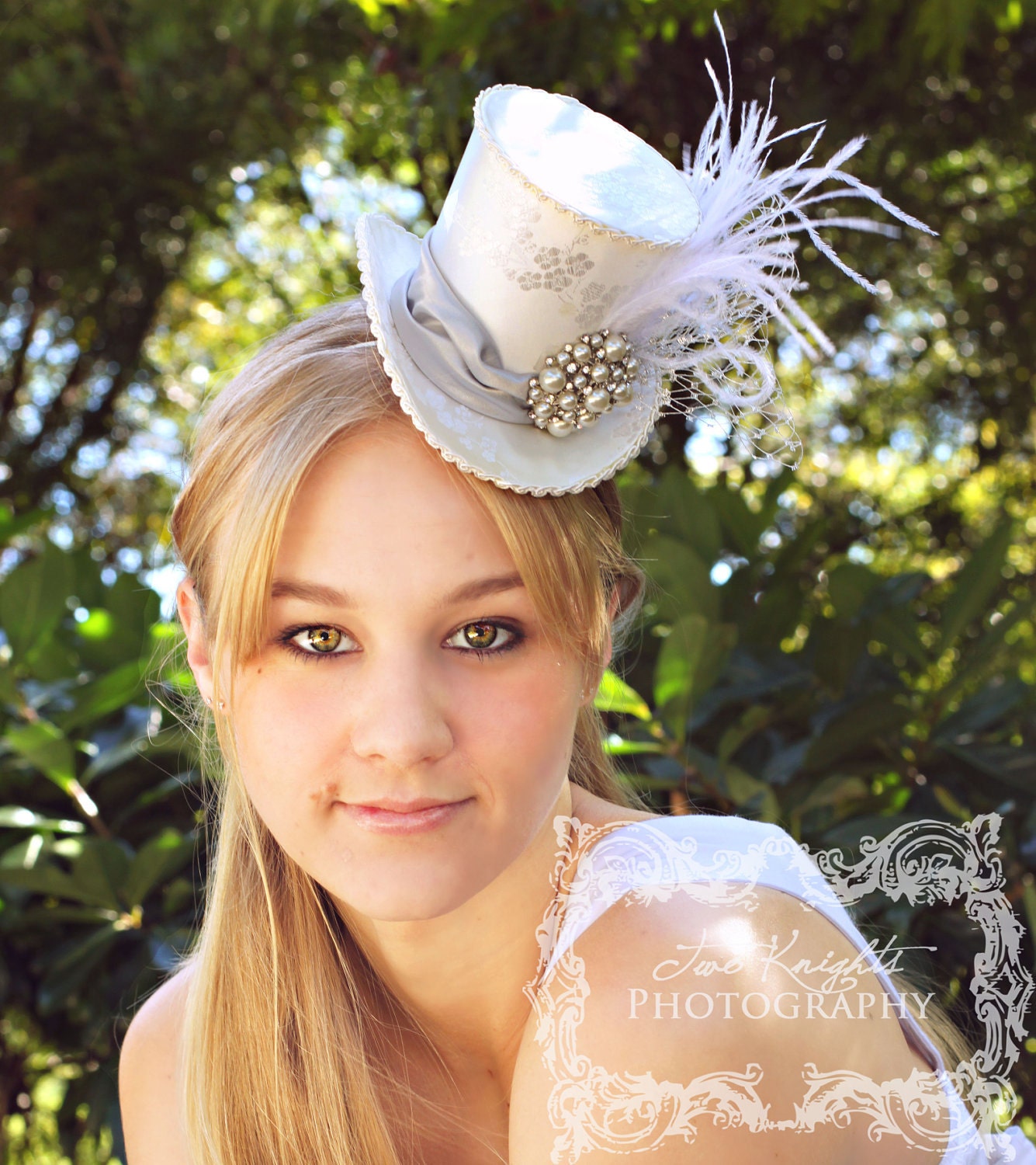 BESTSELLER -- Glam Bridal Mini Top Hat -- Whimsical Bridal Accessory -- Wedding, Tea Party, Mad Hatter