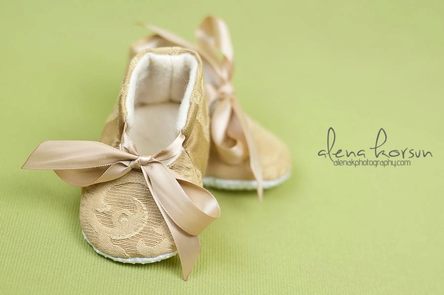 AK DESIGNS "Elegant Baby Shoes" - Little Kelly.