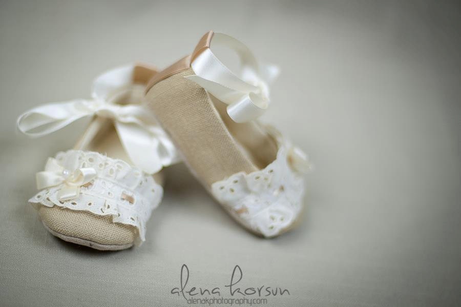 AK DESIGNS "Elegant Baby Shoes" - Little Anita.