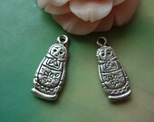 25 pcs 17x8mm Antique Silver Russian Babushka Dolls with bowknot bows Charms Pendants g30610